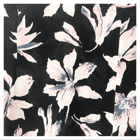 NWT Madewell Silk Button-Back Tie Tee in Winter Orchid Size XS - Picture 9 of 13